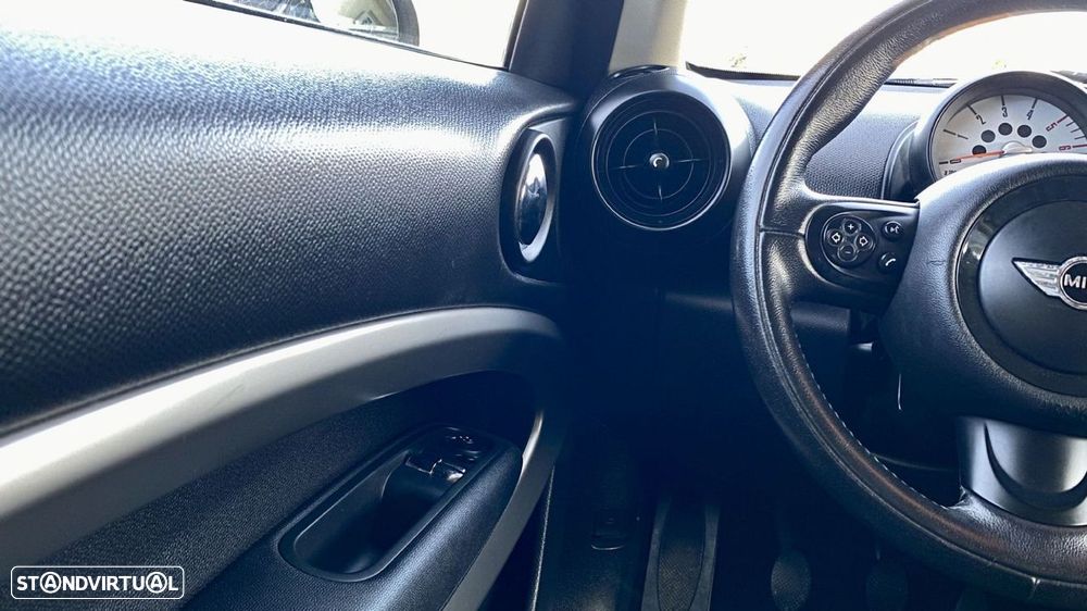 MINI Paceman Cooper D - 17