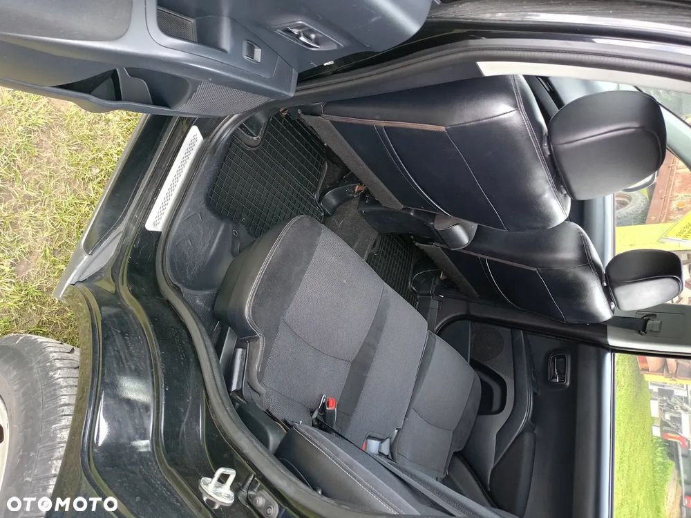 Peugeot 4007 HDI FAP 7-Sitzer Active - 13