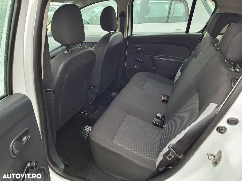 Dacia Sandero - 13