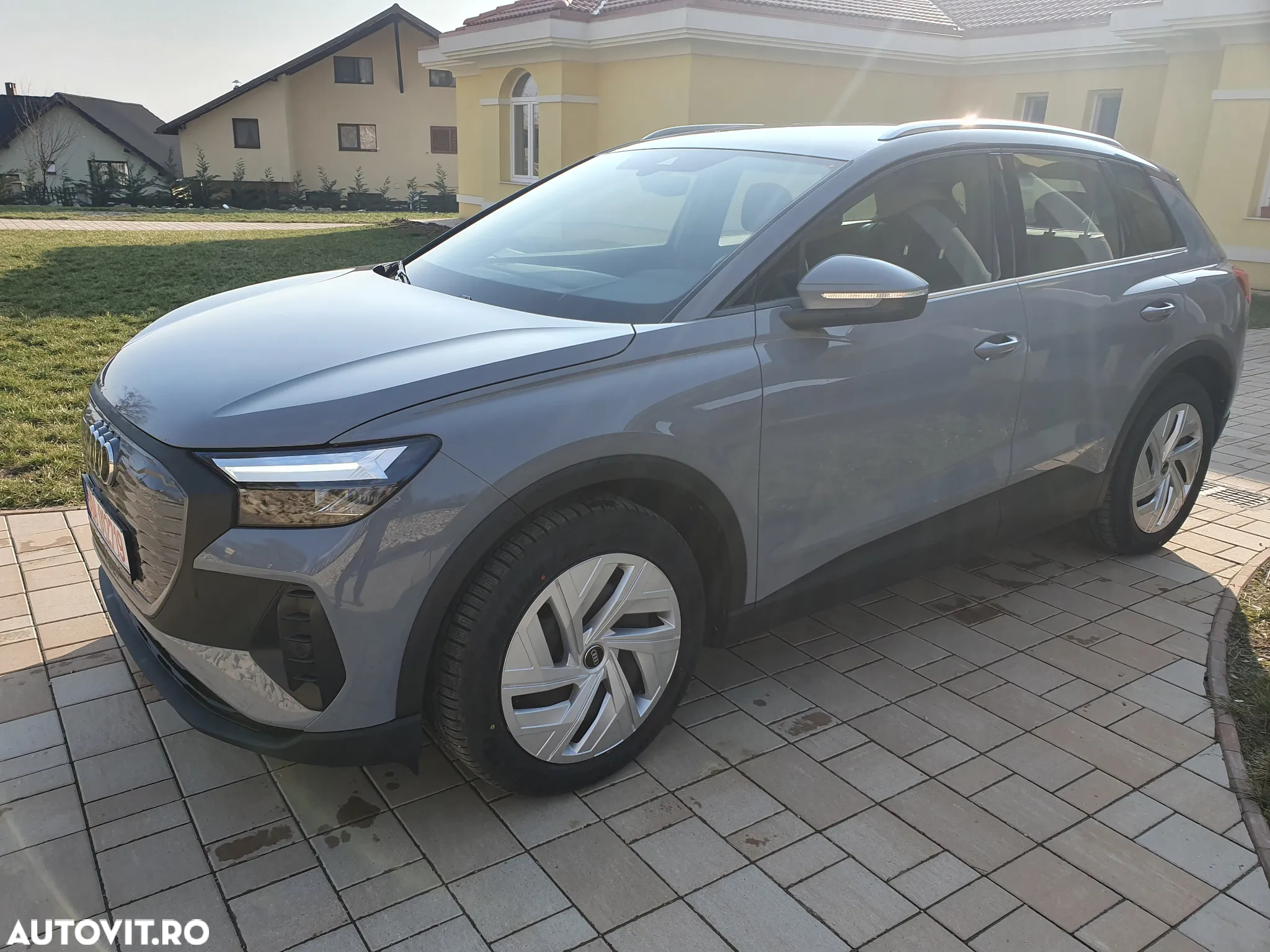 Audi Q4 e-tron 35 - 8