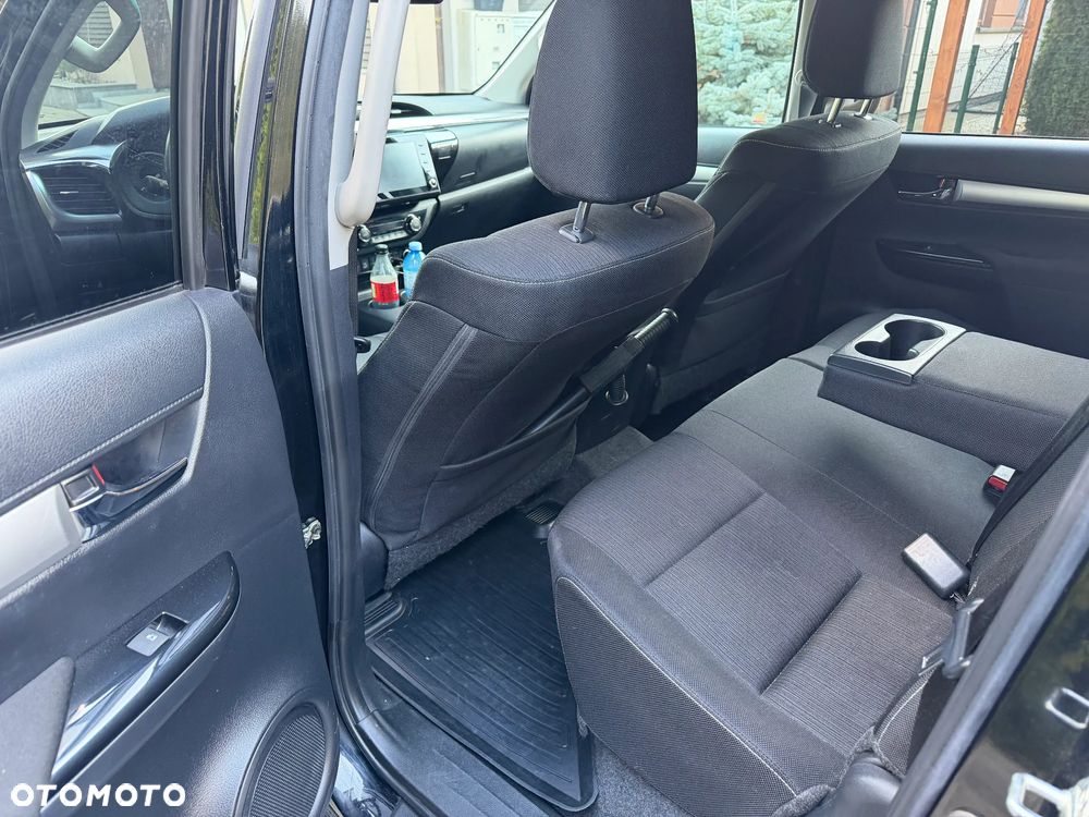 Toyota Hilux 2.8 D-4D Double Cab SR5 4x4 - 9