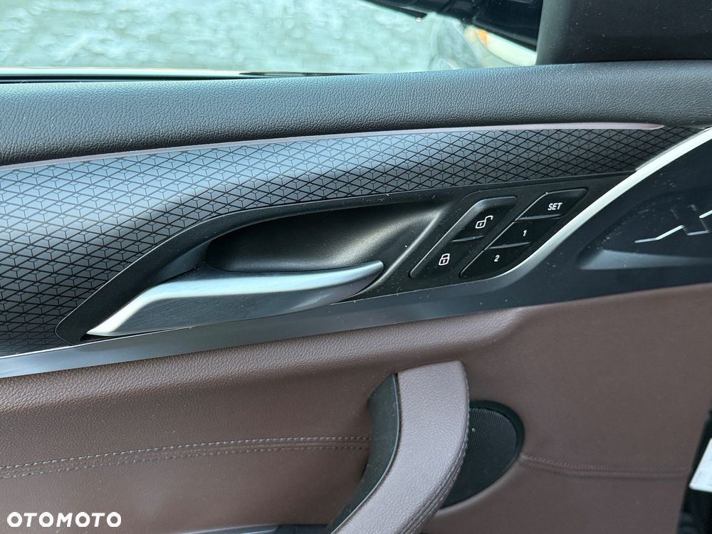 BMW X3 xDrive20d M Sport Edition - 24