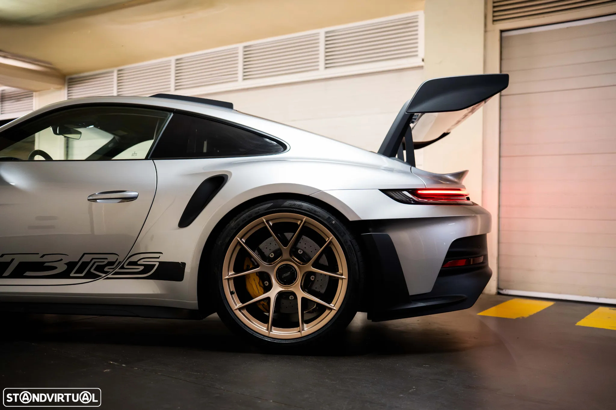 Porsche 911 (992) GT3 RS - 8