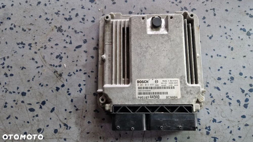 DODGE CALIBER 2.0 CRD STEROWNIK SILNIKA 0281013693 - 1