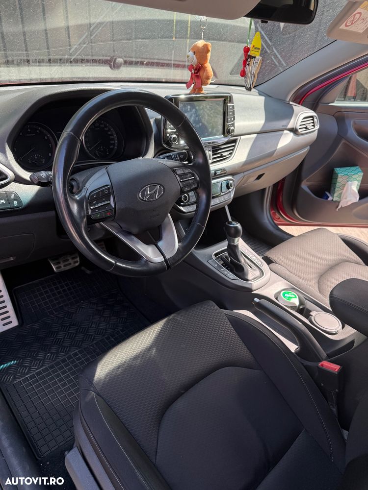 HYUNDAI i30 2019 — imagine 8