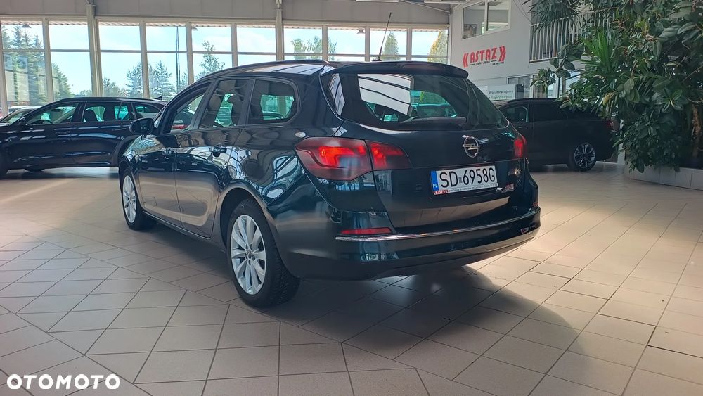 Opel Astra 1.4 T Cosmo - 8