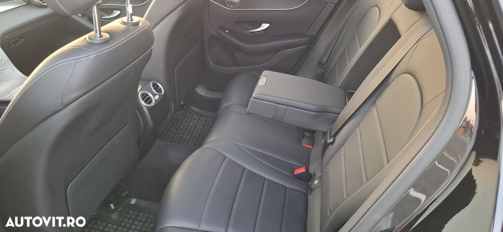Mercedes-Benz GLC 220 d 4Matic 9G-TRONIC - 13