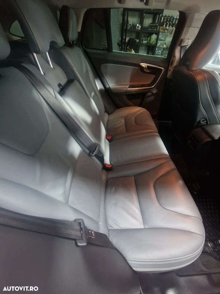 Volvo V60 D2 ECO Start-Stop Momentum - 21