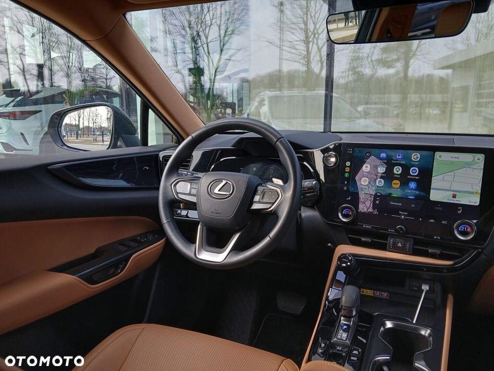 Lexus NX - 4