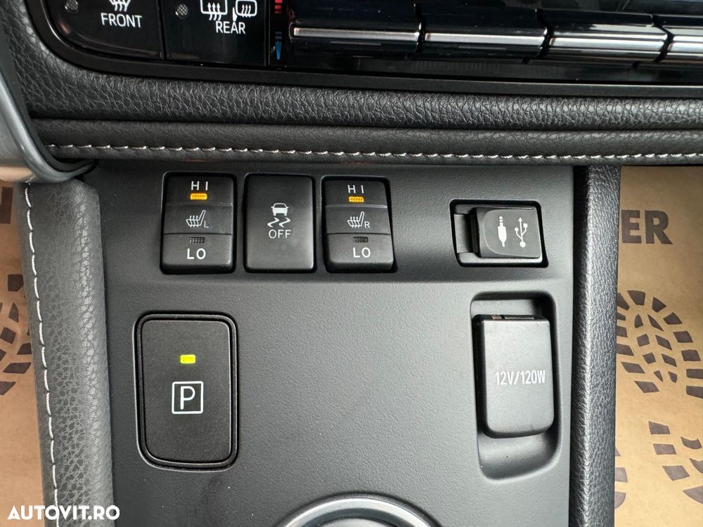 Toyota Auris 1.8 VVT-i Hybrid Automatik Touring Sports Team Deutschland - 30