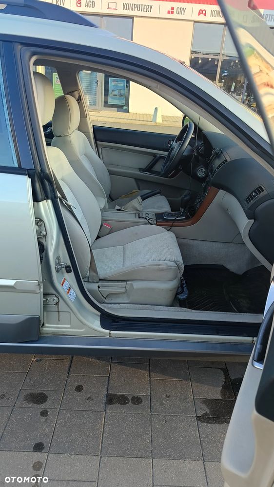 Subaru Legacy 2.5i AT - 10