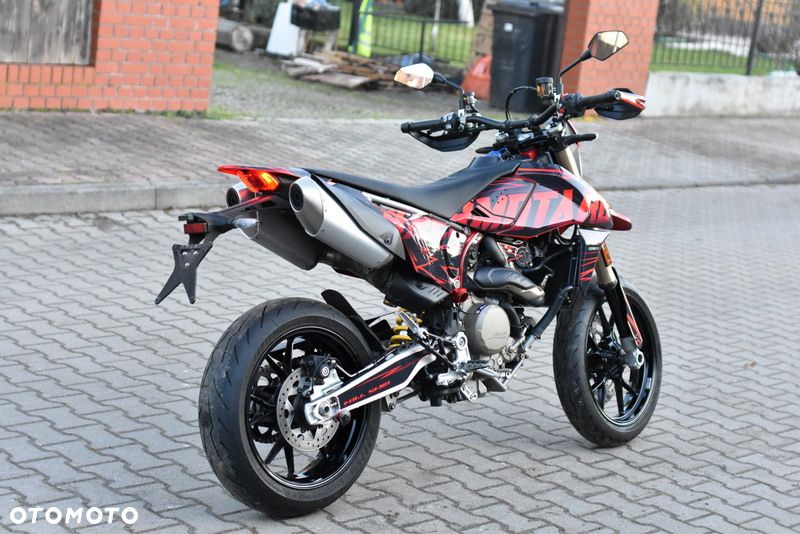 Ducati Hypermotard - 12