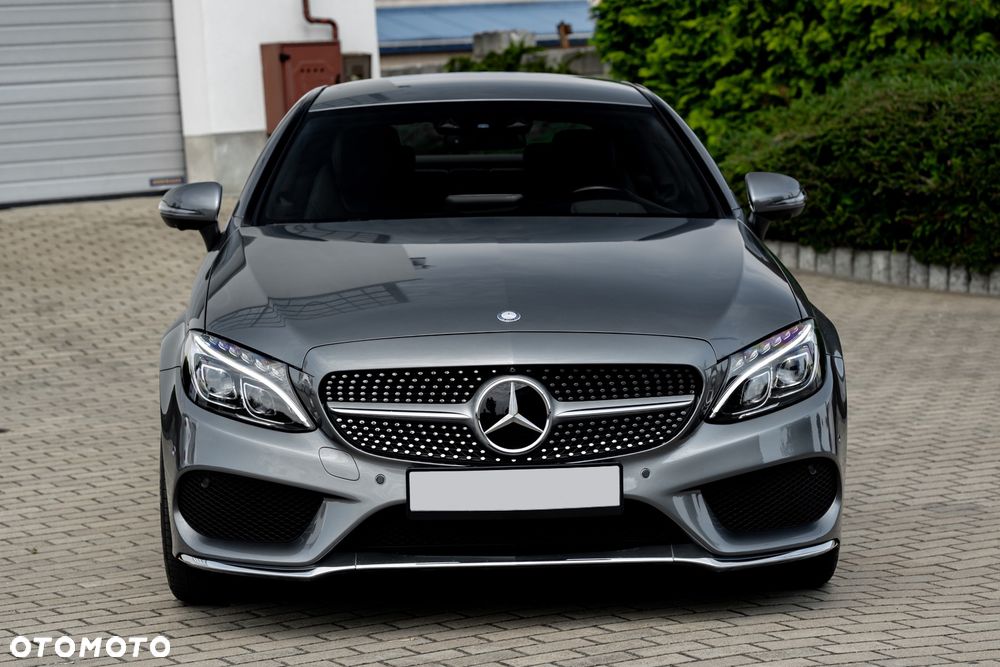 Mercedes-Benz Klasa C 300 9G-TRONIC AMG Line - 6