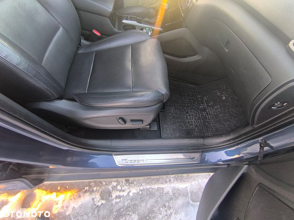 Hyundai Tucson 1.7 CRDI BlueDrive Premium 2WD DCT - 11