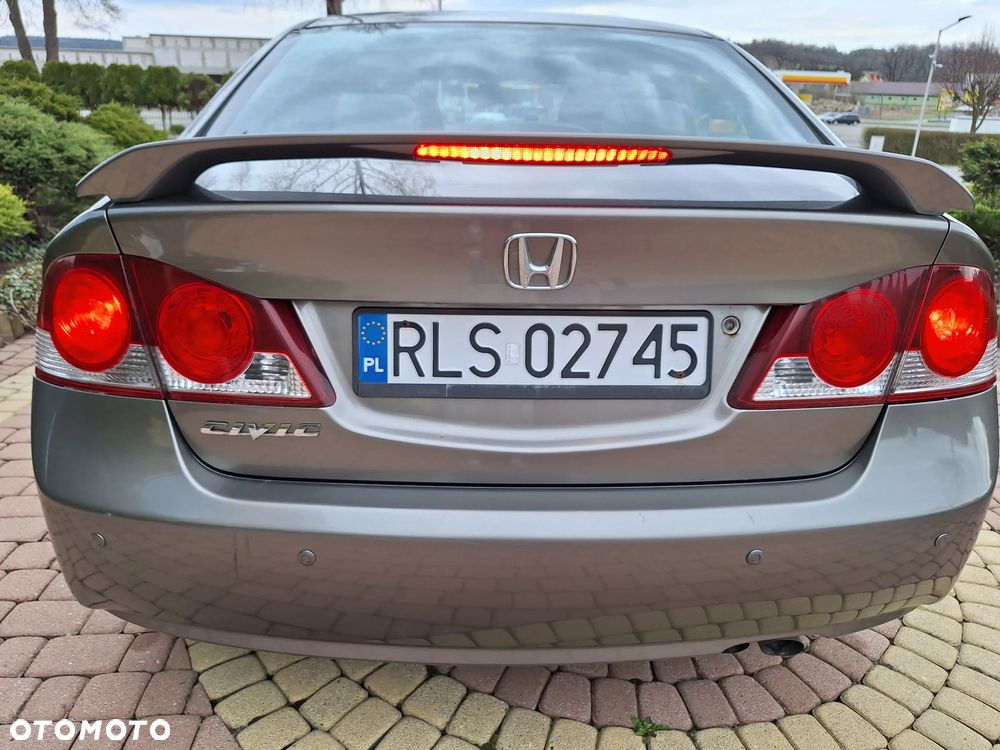Honda Civic 1.8 Comfort - 9