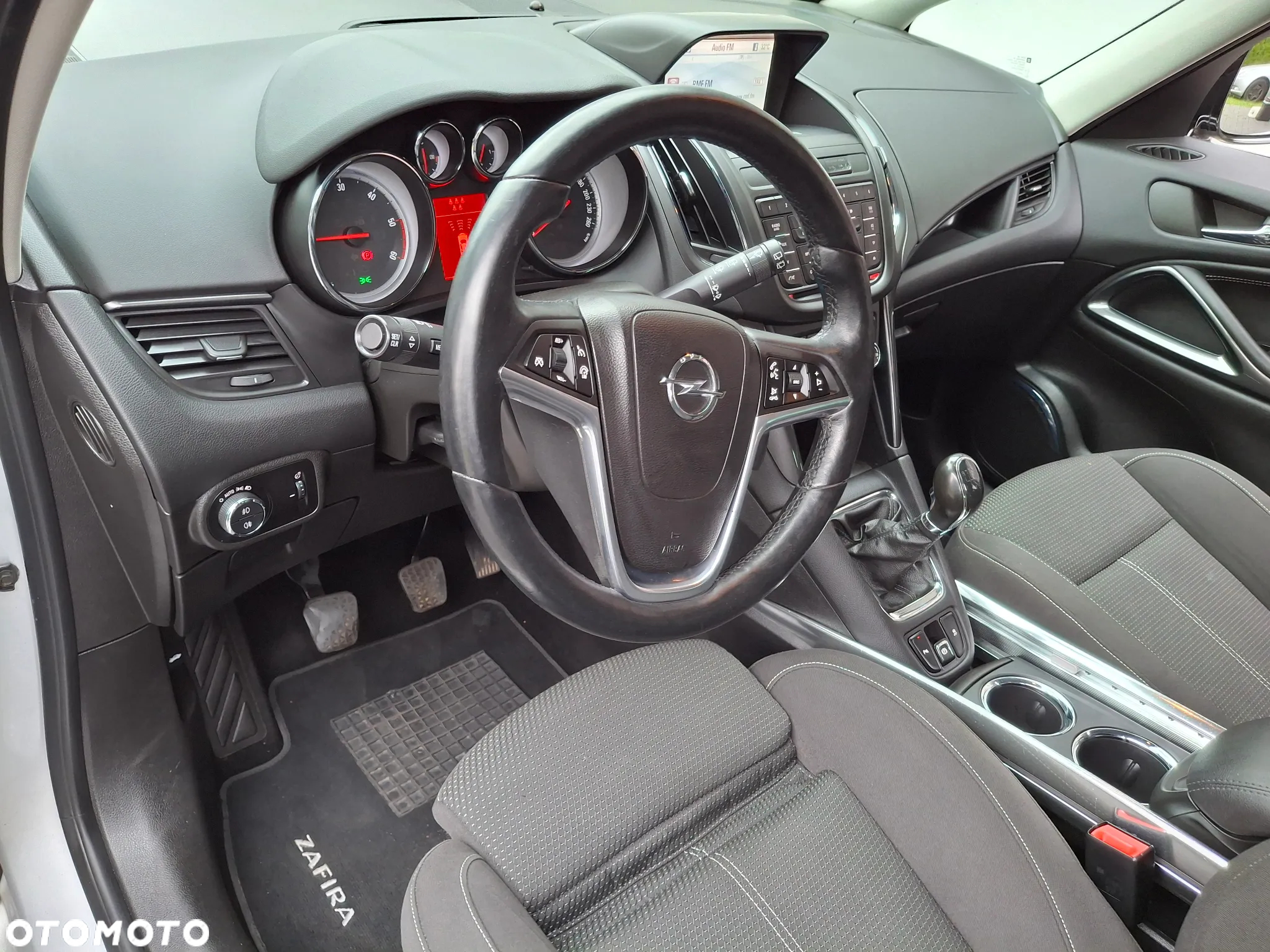 Opel Zafira 2.0 CDTI Enjoy - 26