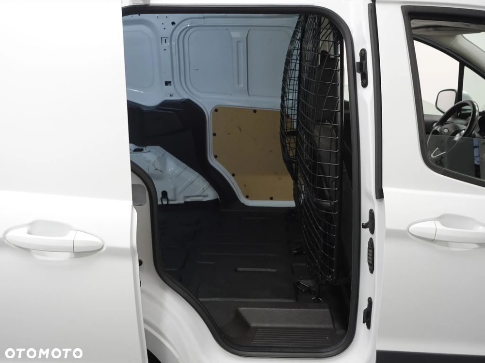 Ford Transit COURIER - 24