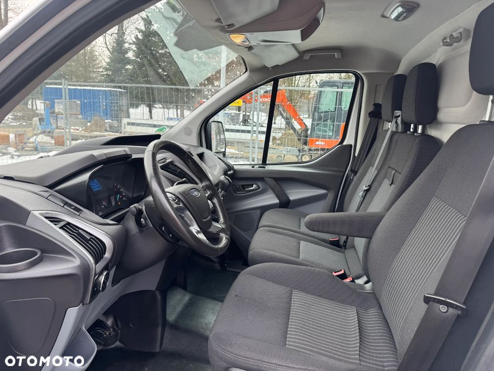 Ford Transit Custom - 10
