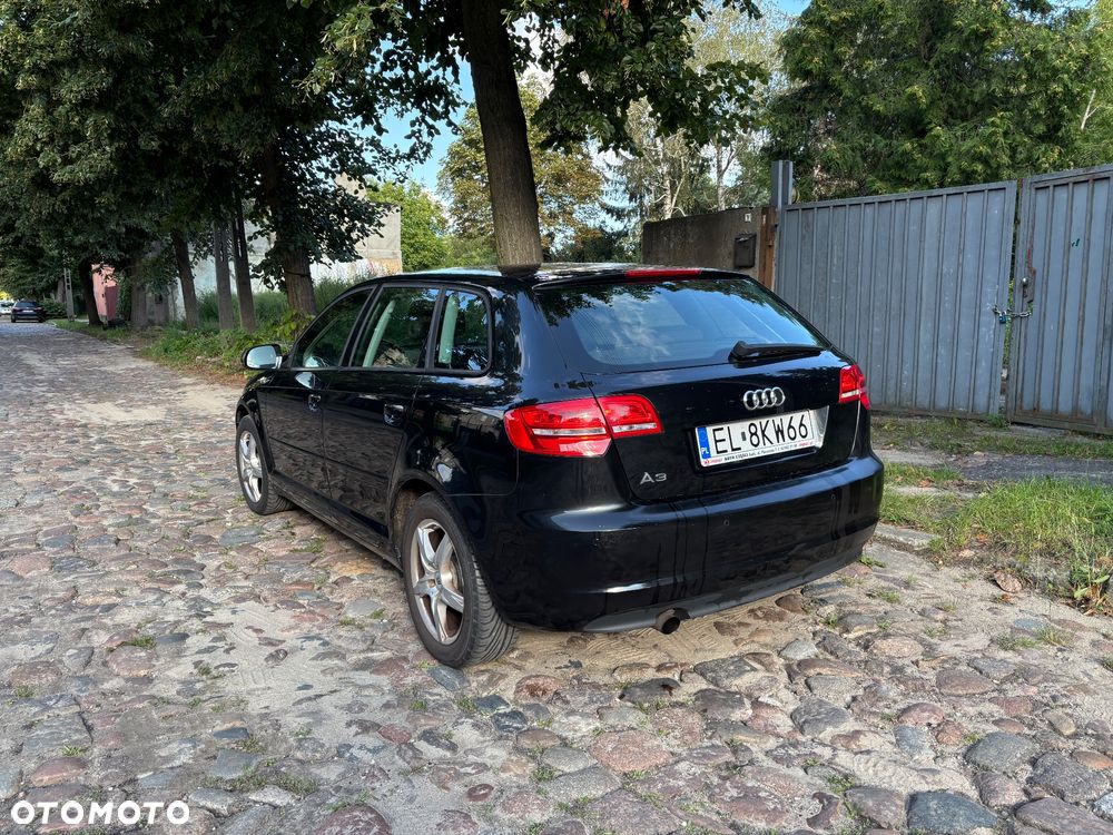 Audi A3 Sportback 1.2 TFSI Attraction - 3