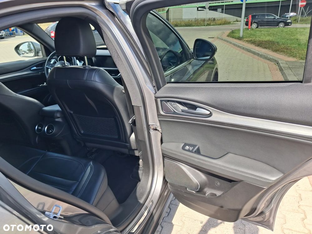 Alfa Romeo Stelvio 2.0 Turbo Super Q4 - 28