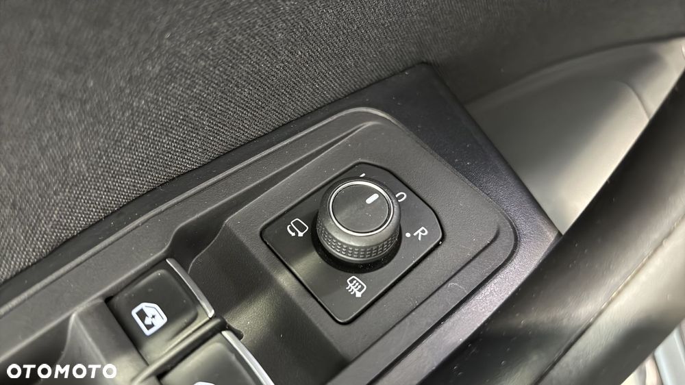 Volkswagen T-Roc 1.5 TSI GPF ACT Premium DSG - 22