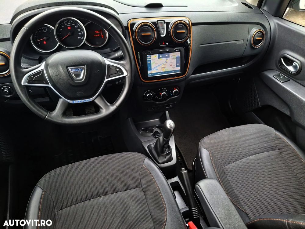 Dacia Lodgy TCe 115 Stepway - 12