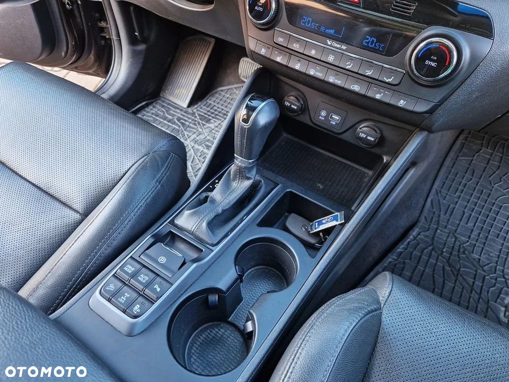 Hyundai Tucson 2.0 CRDi 4WD Automatik Intro Edition - 24