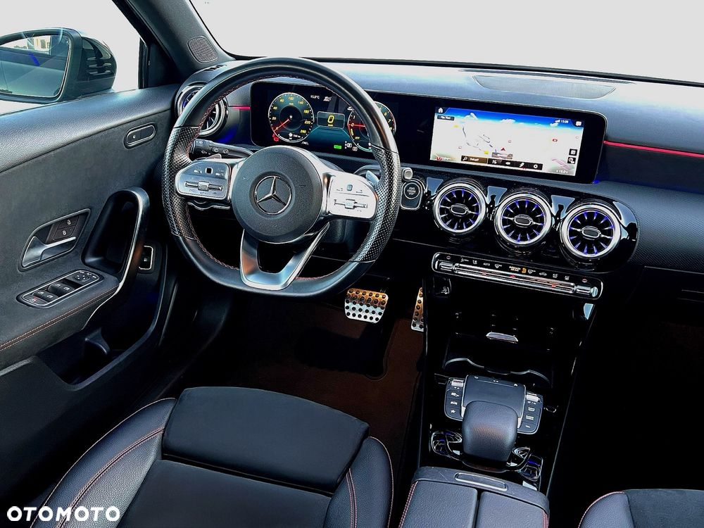 Mercedes-Benz Klasa A 250 e PHEV AMG Line 8G-DCT - 16