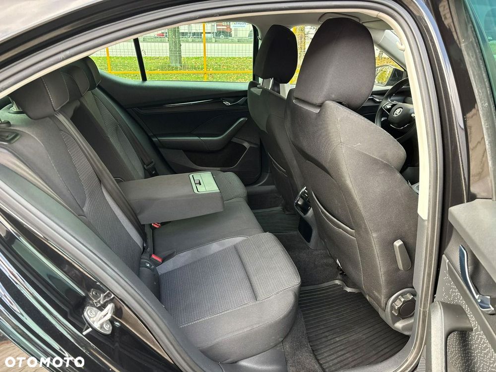 Skoda Octavia 1.5 TSI ACT Ambition - 17