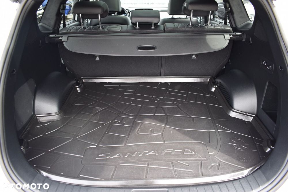 Hyundai Santa Fe - 32