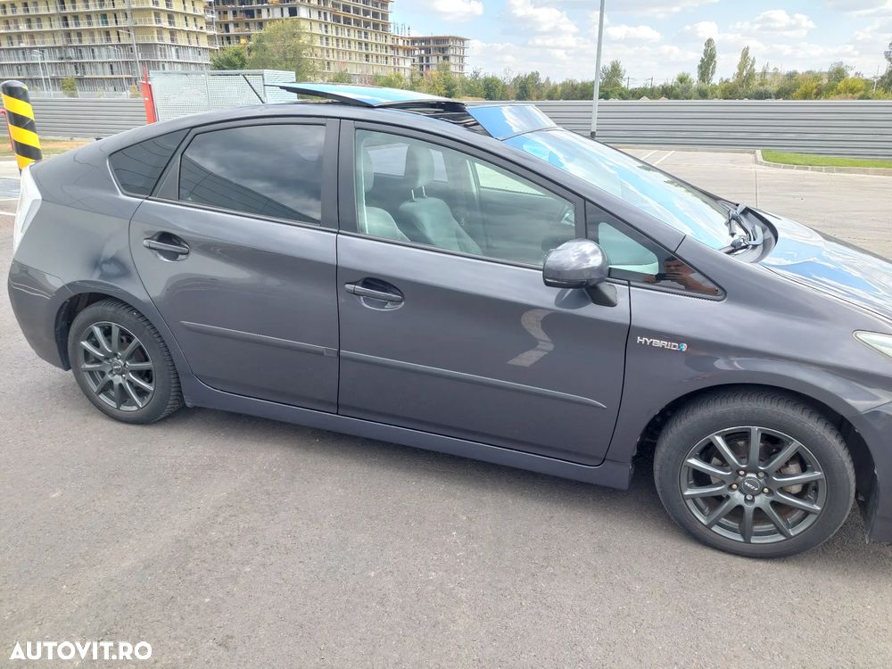 Toyota Prius 2010 photo 3