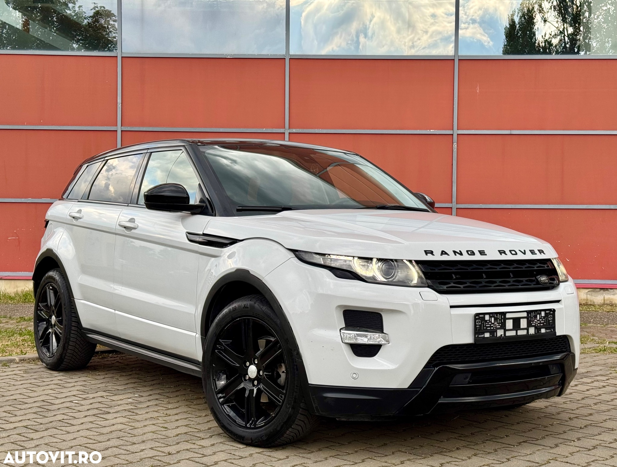 Land Rover Range Rover Evoque - 2