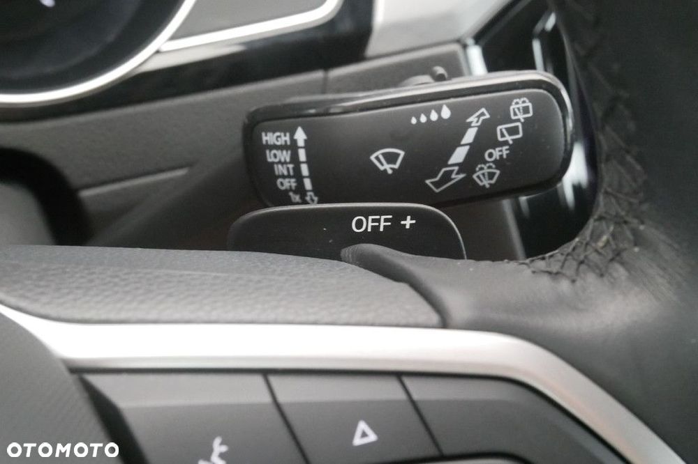 Volkswagen Passat Variant 2.0 TSI Business DSG - 25