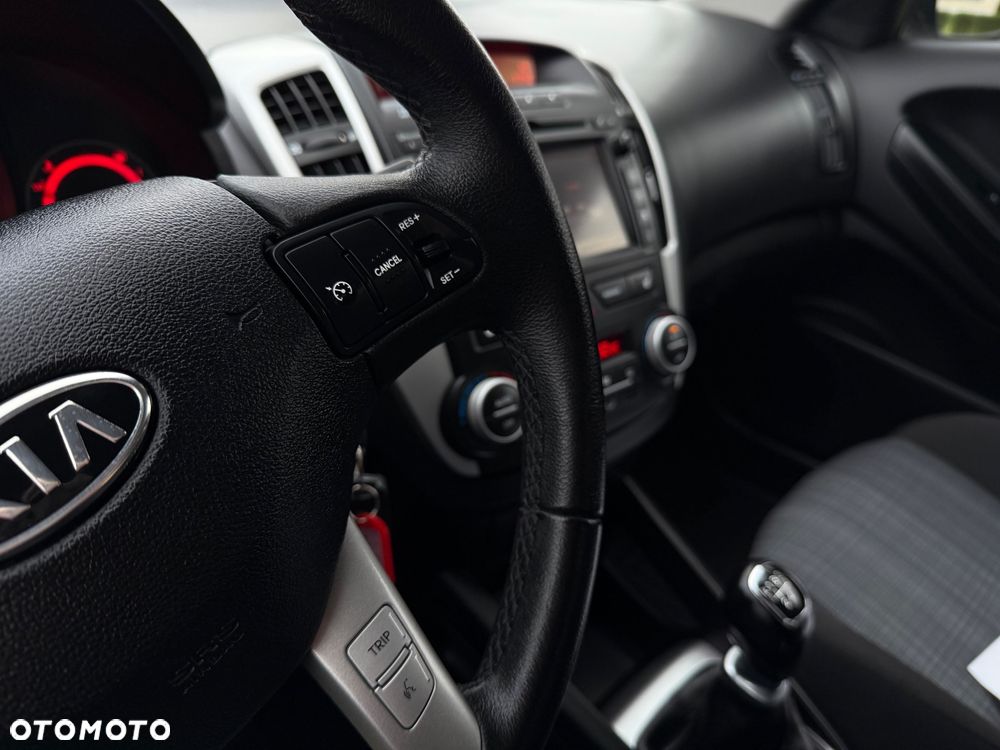 Kia Ceed 1.4 CVVT Dream Team Edition - 8