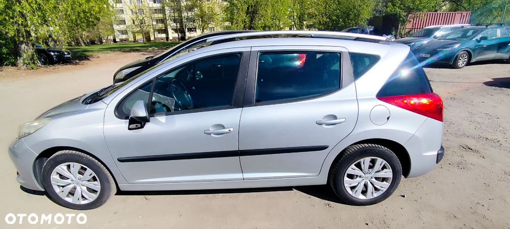 Peugeot 207 120 VTi Premium - 2