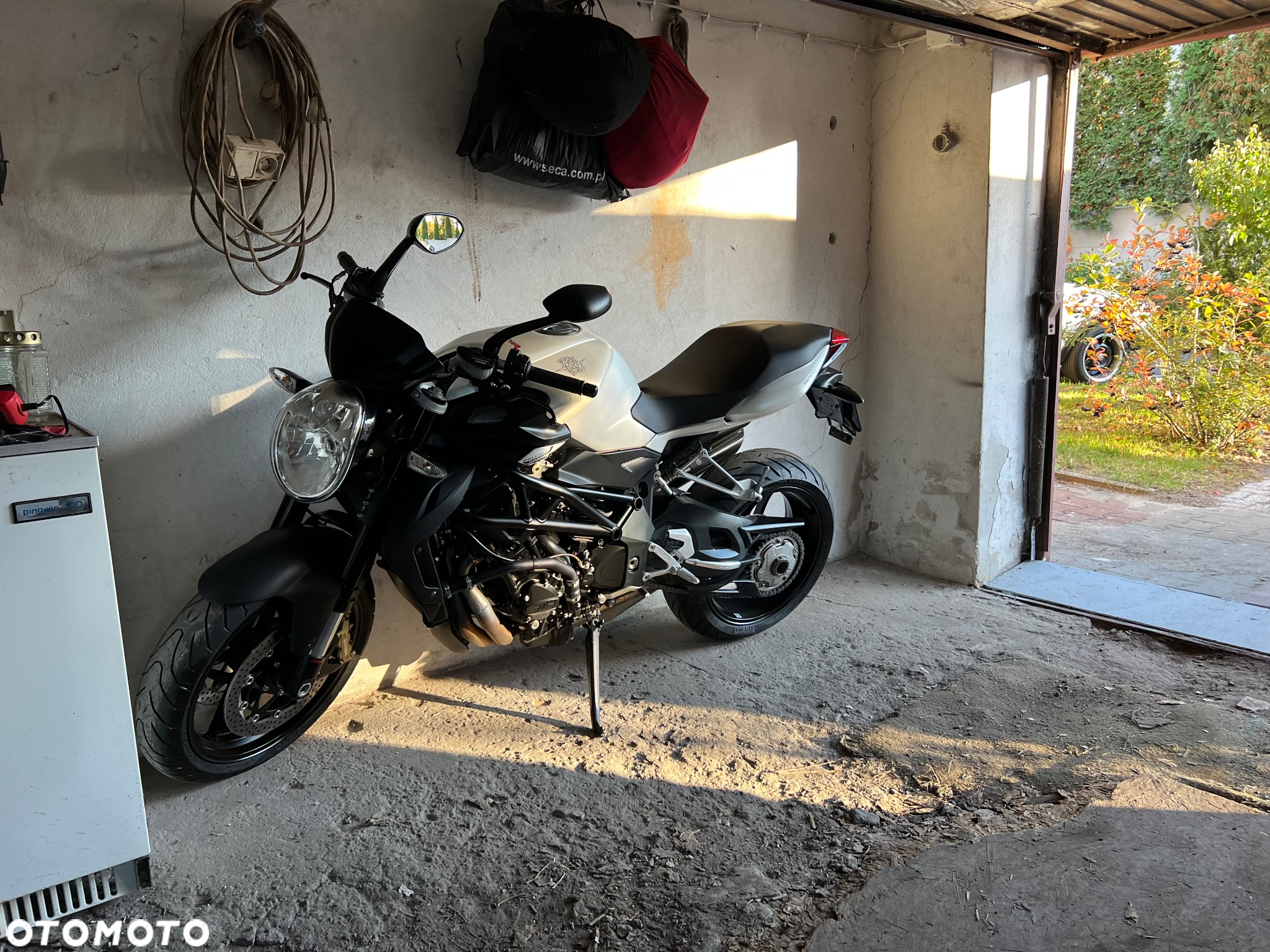 MV AGUSTA Brutale - 5