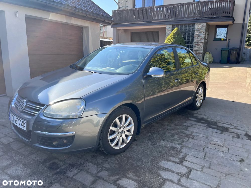 Volkswagen Jetta 1.9 TDI Trendline - 2
