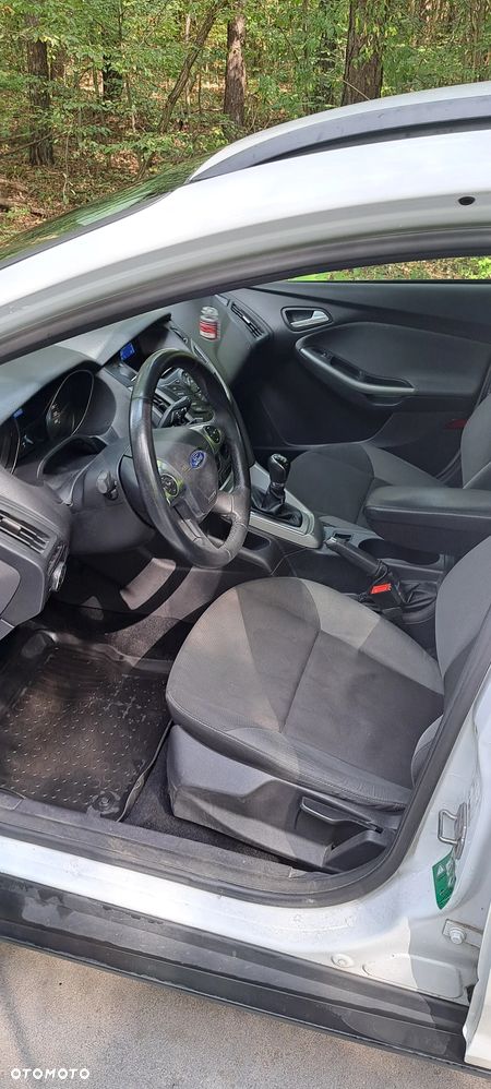 Ford Focus 1.0 EcoBoost Ambiente - 6