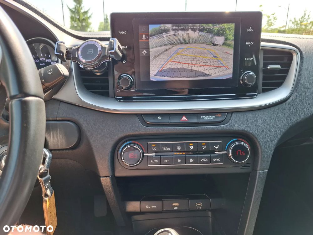 Kia Ceed 1.5 T-GDI M - 14