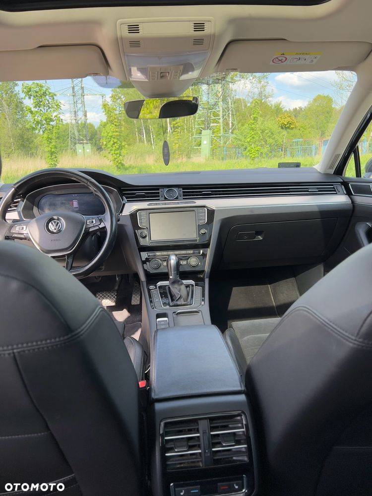 Volkswagen Passat 2.0 TDI BMT Highline DSG - 11
