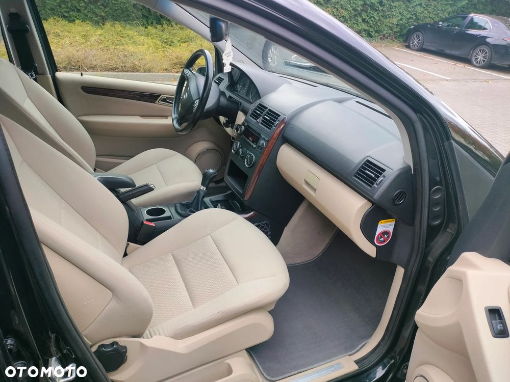 Mercedes-Benz Klasa A 150 Elegance - 17