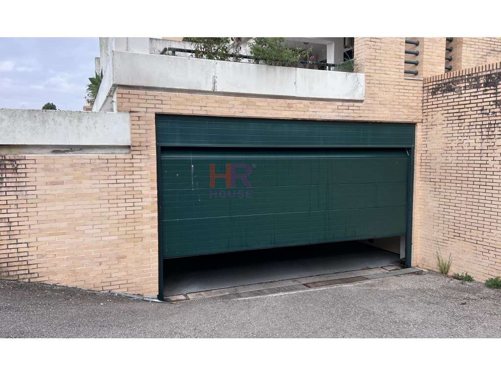 Arrenda-se Garagem - Grande imagem: 5/7