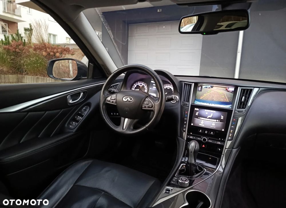 Infiniti Q50 2.2d Premium - 12