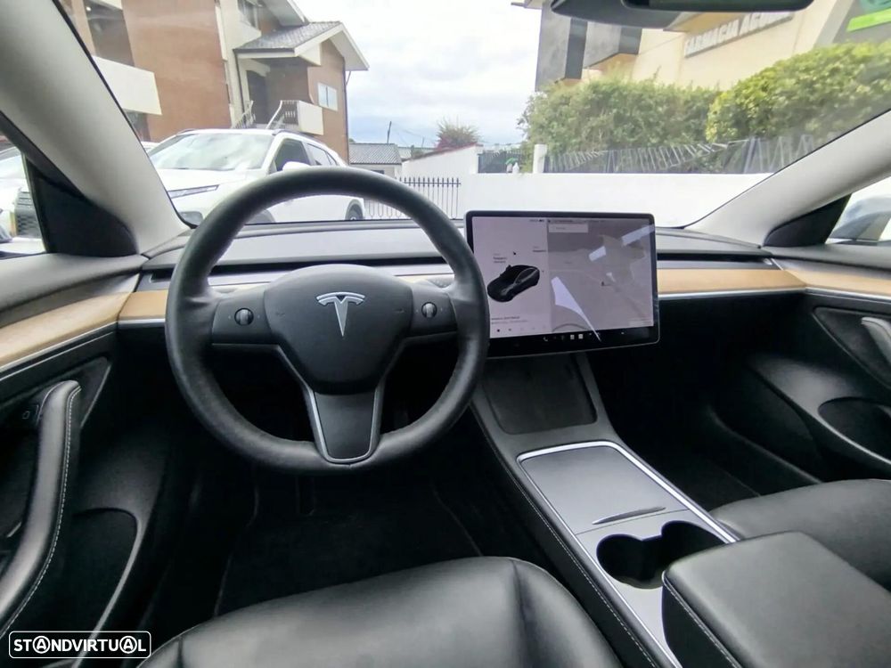 Tesla Model 3 Long-Range Dual Motor AWD - 34