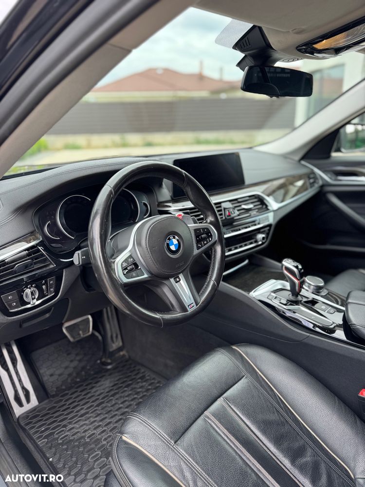 BMW Seria 5 520d xDrive AT - 10