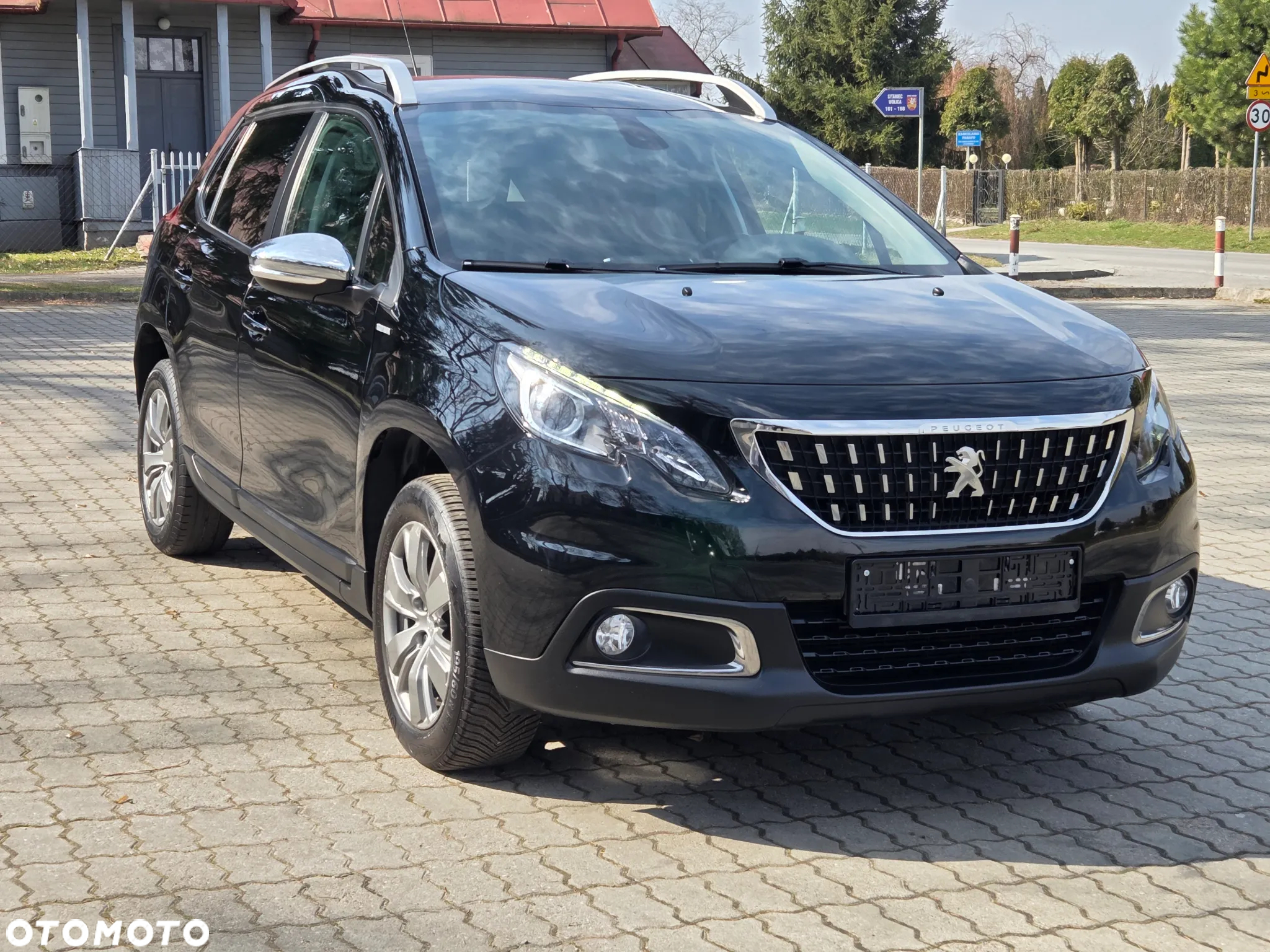 Peugeot 2008 1.2 Pure Tech Active S&S - 7