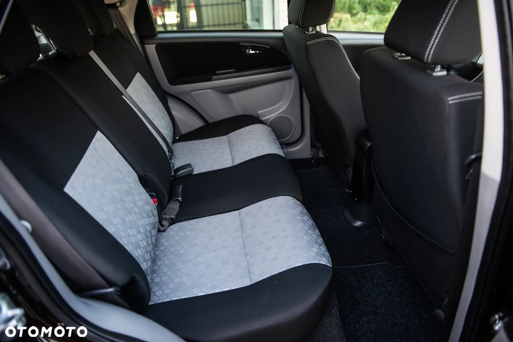 Suzuki SX4 1.6 VVT 4x4 Style - 21