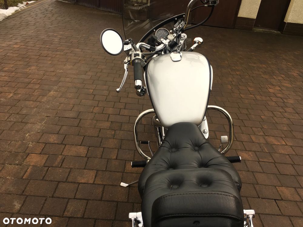 Suzuki Intruder - 16