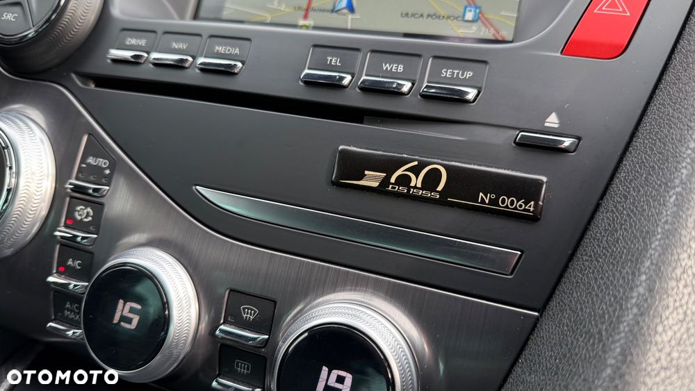 Citroën DS5 Hybrid4 EGS6 SportChic - 28