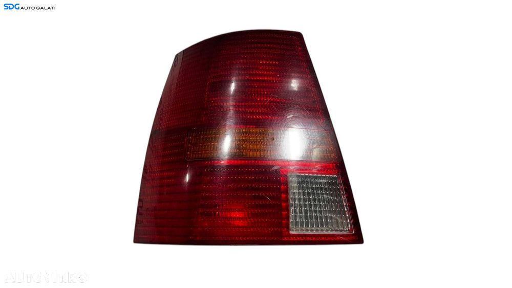 Stop Lampa Tripla Stanga Volkswagen Golf 4 Break Combi 1998 - 2005 Cod 1J9.945.075.P [L5859] - 1